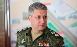 ОХУ-ын батлан хамгаалахын дэд сайд авлигын хэргээр баривчлагджээ